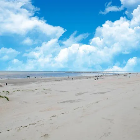 In Belgium Near & Dunes Tatil Evi